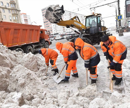 Уборка снега во Владикавказе и  Северной Осетии - Алании